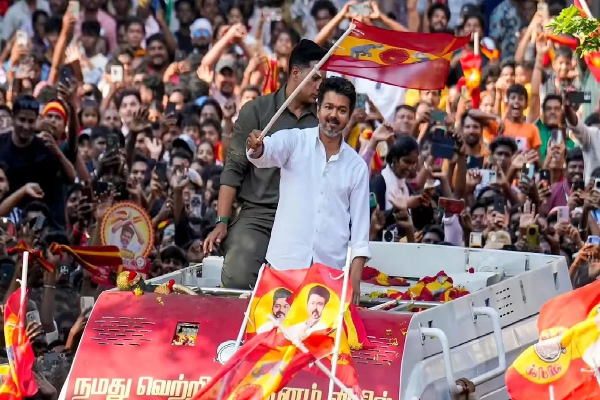 தமிழ்நாடு சட்டமன்ற தேர்தல்: அரசியலில் வரலாற்று தடம் பதித்த விஜய்